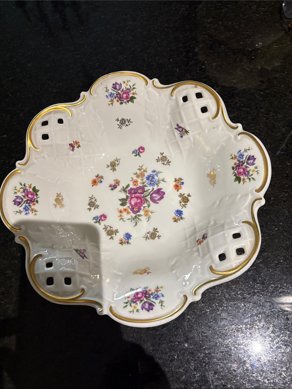 Fruit bowl and pastry bowl
